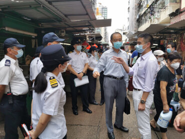 The Yau Tsim Mong District Office strengthening the cleansing of “three-nil” buildings in response to the Territory-wide Clean-HK Campaign 2 