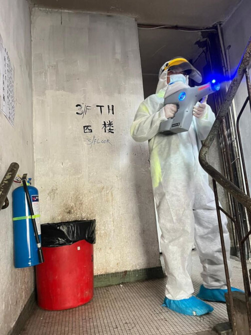 Sham Shui Po District Office provides financial support to private buildings to conduct deep cleansing and spray disinfection coating works2